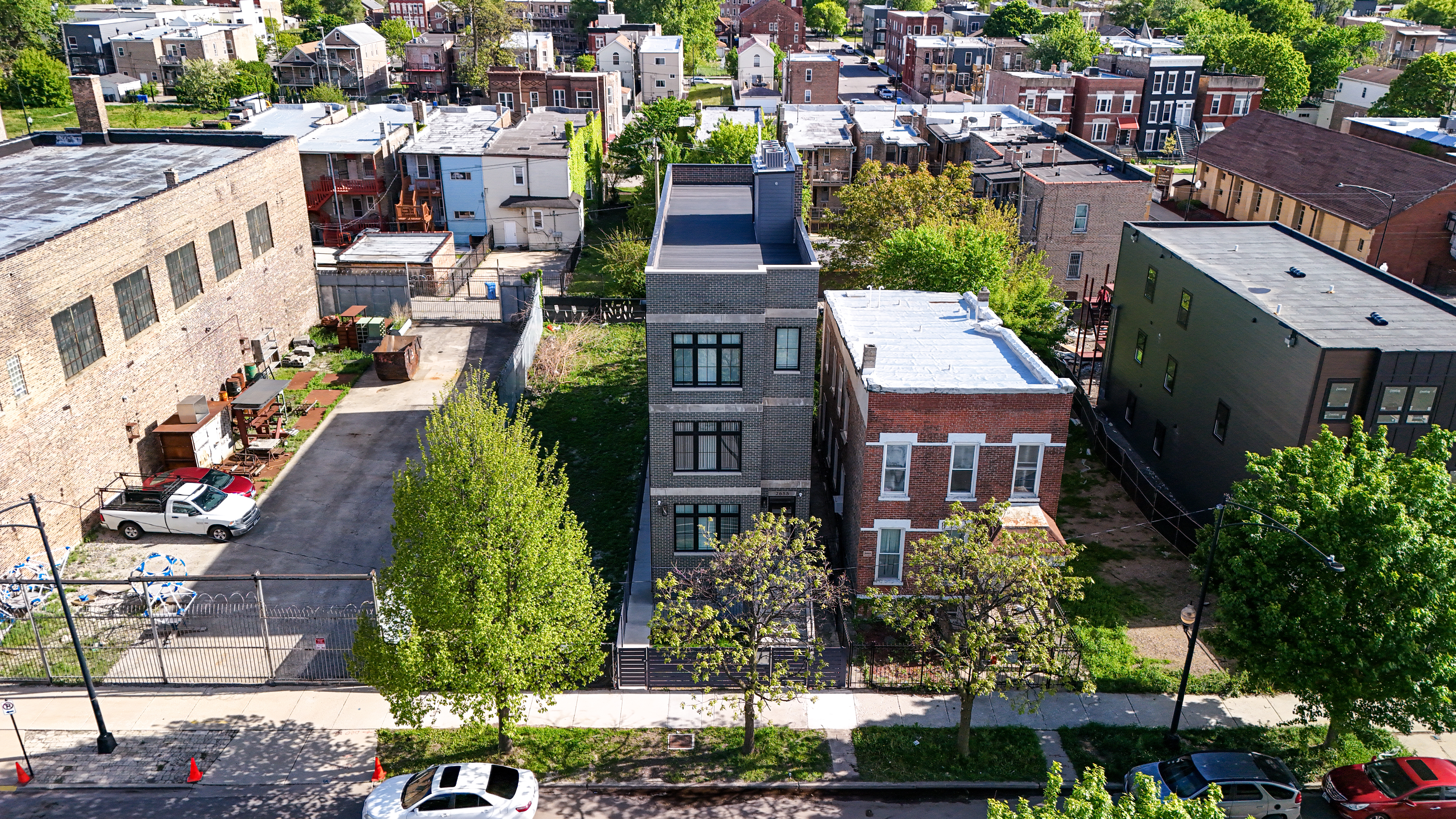 2655 W Monroe — aerial view