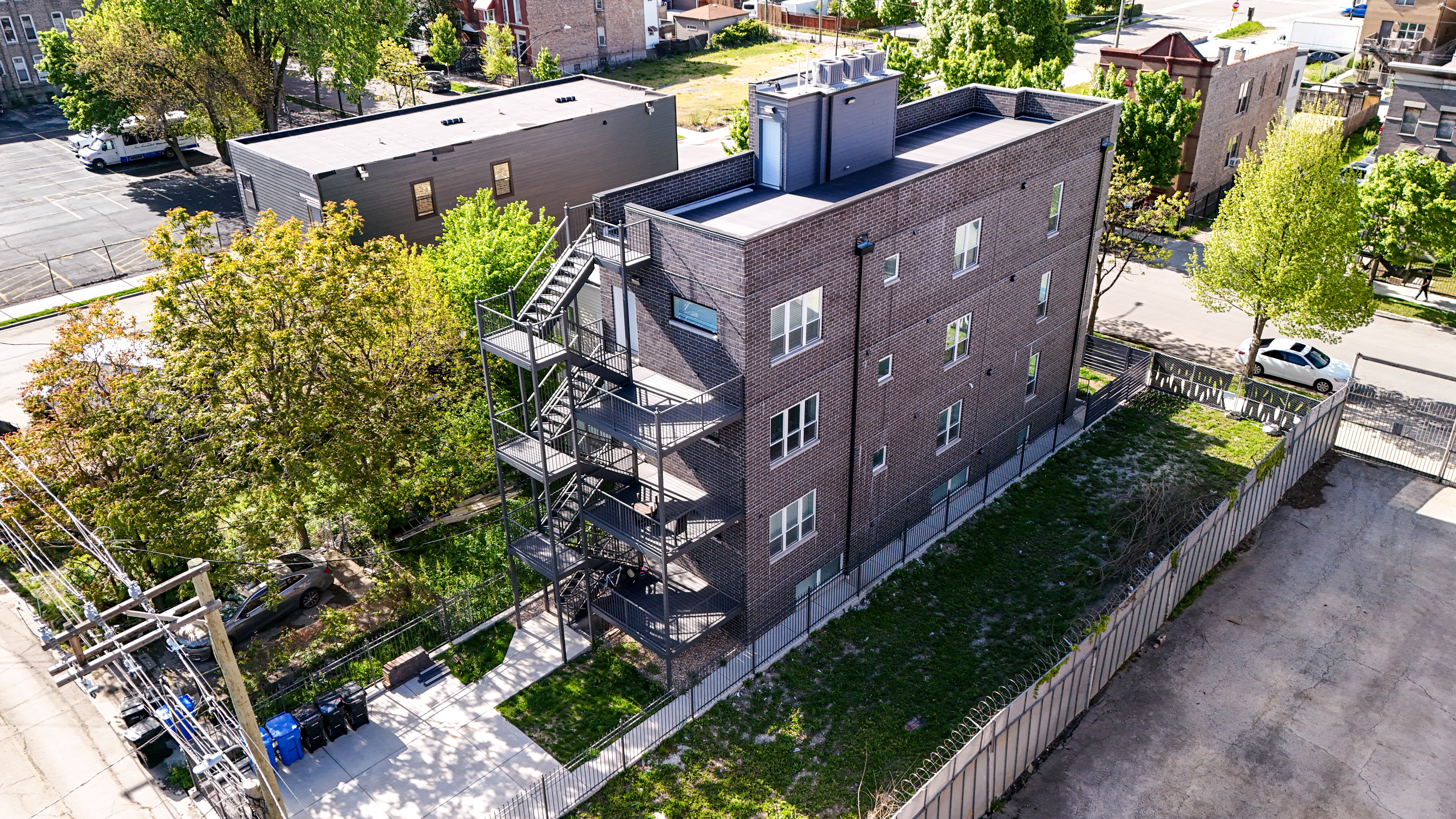 2655 W Monroe — aerial view