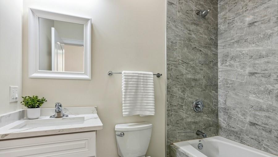 Warren, 3014 W Warren Blvd, Chicago — view 6